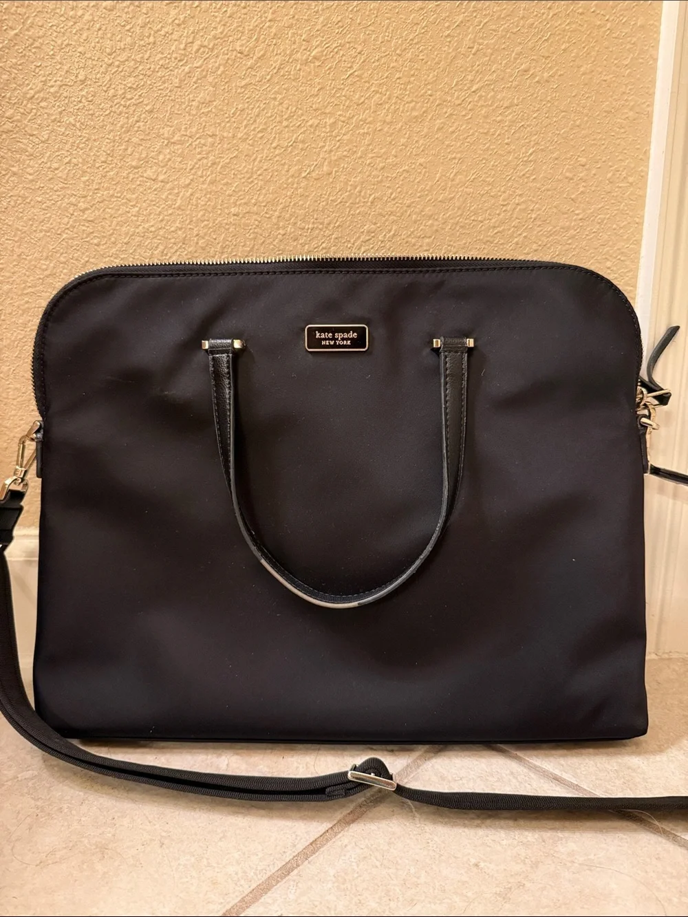 kate spade black nylon laptop bag with detachable strap